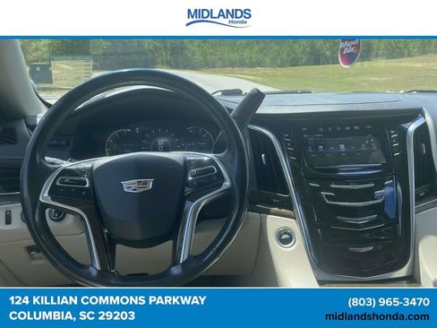 Used 2019 Cadillac Escalade ESV Premium Luxury w/ LPO, Radiant Package AWD/4WD image 13