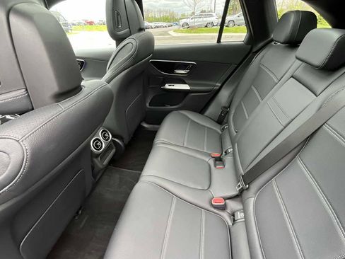 Used 2026 Mercedes-Benz GLC 300 4MATIC image 14