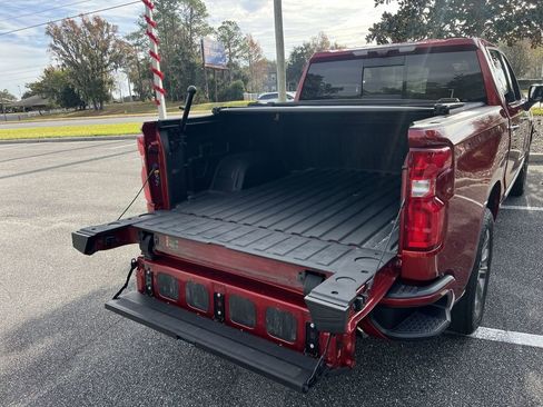 Used 2023 Chevrolet Silverado 1500 High Country w/ Technology Package image 27