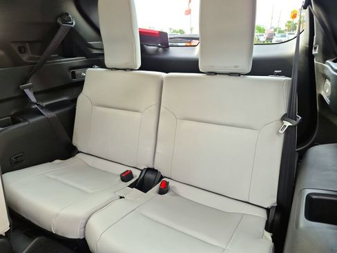 Used 2024 Mitsubishi Outlander SEL FWD image 20