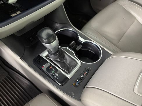 Used 2015 Toyota Highlander Limited Platinum AWD/4WD image 20