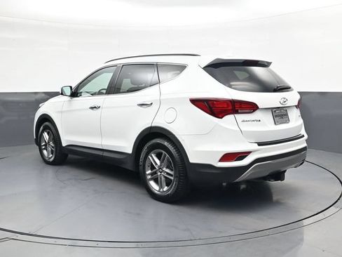 Used 2017 Hyundai Santa Fe Sport FWD image 6