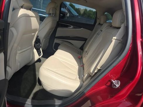 Used 2019 Lincoln Nautilus Reserve AWD/4WD image 8