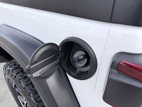 Used 2026 Jeep Wrangler Unlimited Rubicon image 66