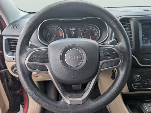Used 2019 Jeep Cherokee Latitude w/ Popular Appearance Group FWD image 25