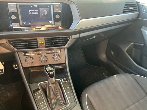 Used 2024 Volkswagen Jetta Sport FWD image 11