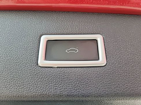 Used 2019 Volkswagen Tiguan SEL R-Line image 29