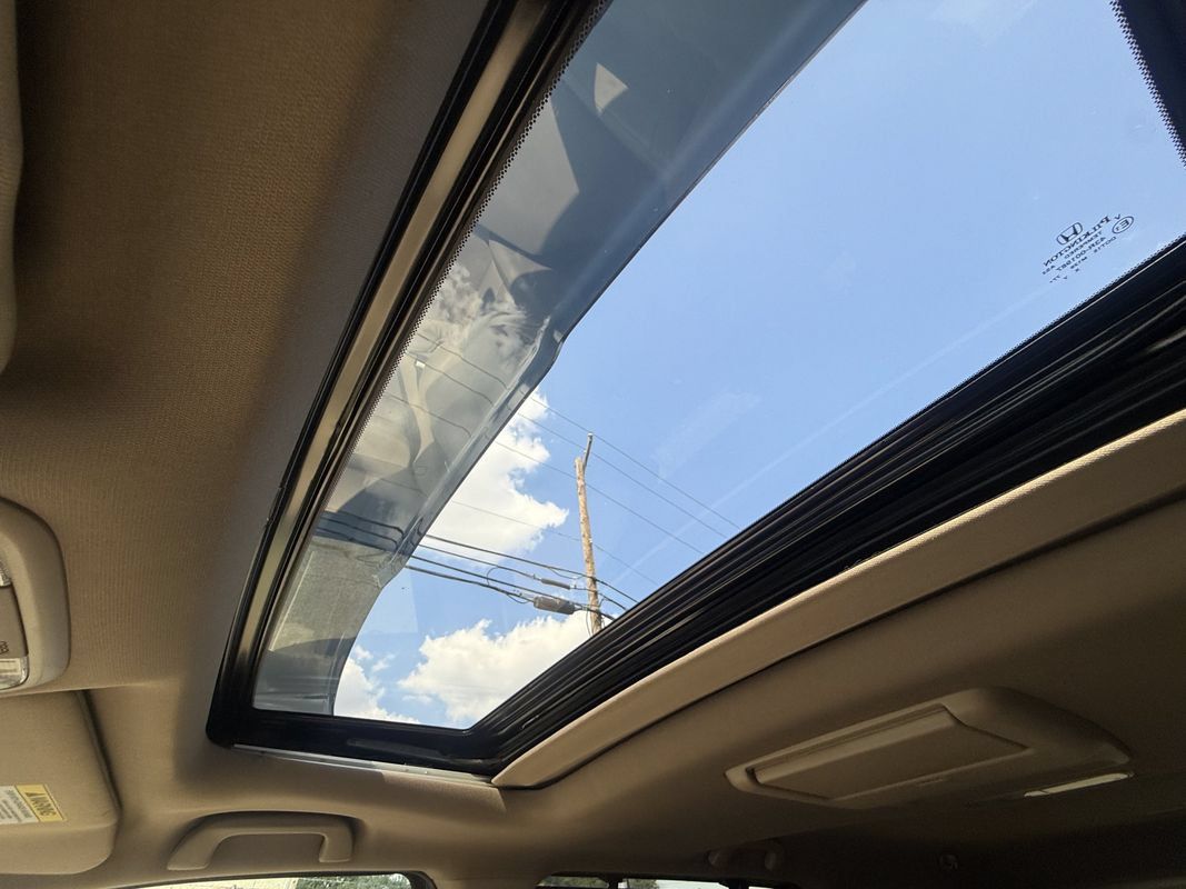Used 2015 Honda Pilot Touring image 16
