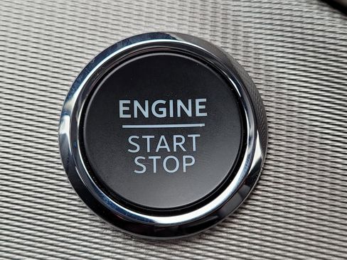 Used 2025 Ford Explorer Active image 31