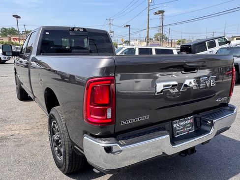 Used 2025 RAM 3500 Laramie AWD/4WD image 5