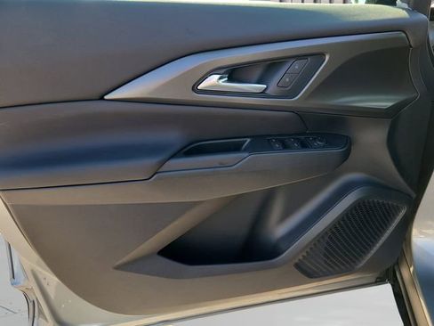 New 2026 Chevrolet Equinox EV LT w/ LPO, Blackout Package FWD image 19