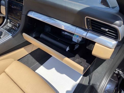 Used 2017 Porsche 911 Carrera 4S image 26