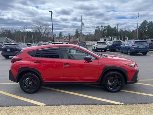 Used 2025 Subaru Crosstrek 2.0i image 4