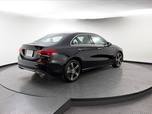 Used 2022 Mercedes-Benz A 220 image 8