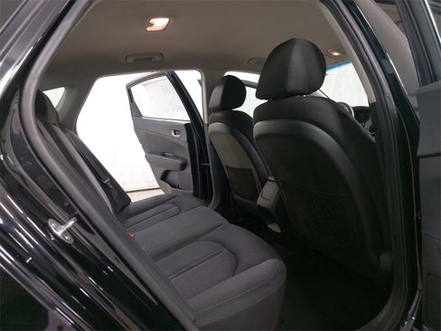 Used 2020 Kia Optima LX image 14