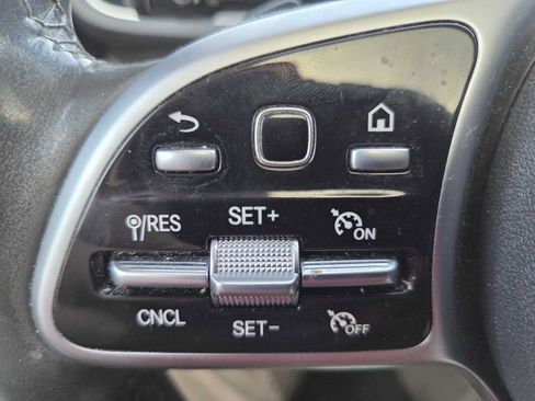 Used 2020 Mercedes-Benz GLE 350 4MATIC image 18