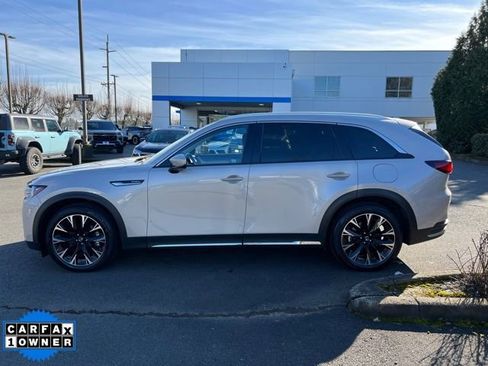 Used 2024 MAZDA CX-90 Plug-In Hybrid w/ Premium Pkg image 4