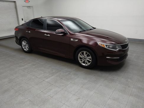 Used 2018 Kia Optima LX FWD image 11
