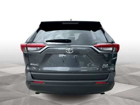 Used 2025 Toyota RAV4 XLE AWD/4WD image 7