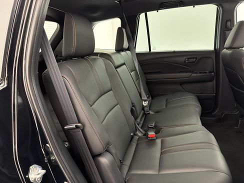 Used 2023 Honda Passport TrailSport image 31