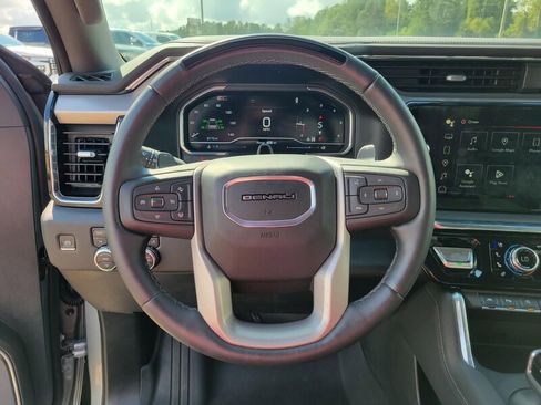 Used 2021 GMC Sierra 1500 AT4 w/ AT4 Preferred Package image 9