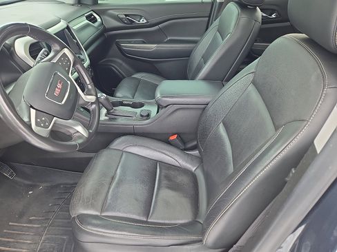 Used 2019 GMC Acadia SLT w/ LPO, Floor Liner Package image 8