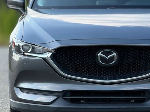 Used 2018 MAZDA CX-5 Touring w/ Preferred Equipment Package FWD image 11