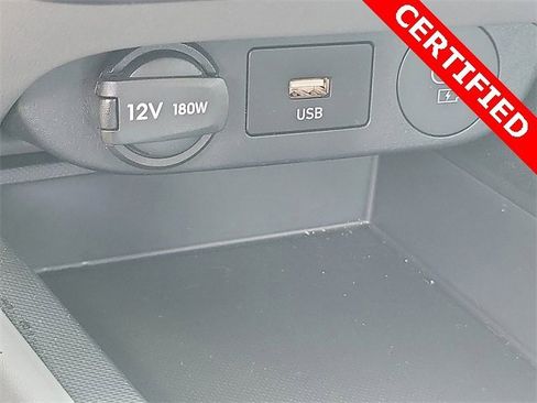 Used 2024 Hyundai Elantra SEL image 11