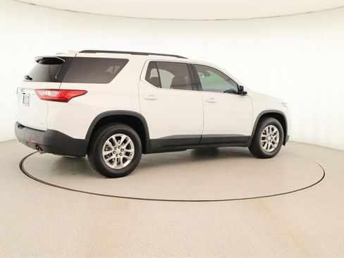 Used 2020 Chevrolet Traverse LT image 7