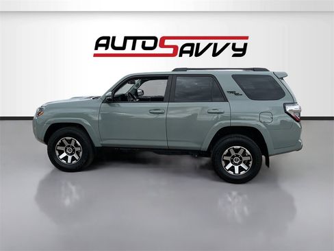 Used 2023 Toyota 4Runner TRD Off-Road Premium image 4