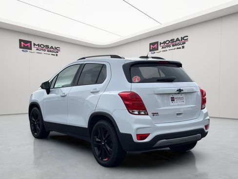 Used 2020 Chevrolet Trax LT w/ Redline Edition image 5