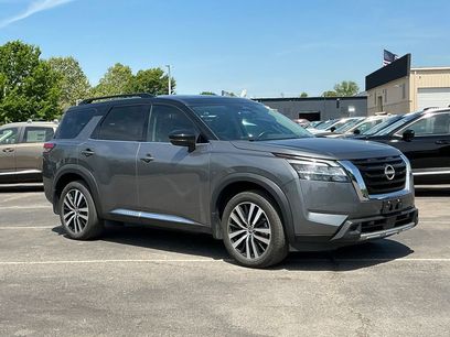 Used 2023 Nissan Pathfinder Platinum