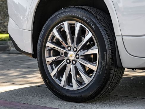 Used 2023 Chevrolet Traverse Premier image 66