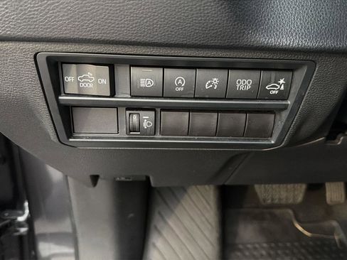 Used 2023 Toyota Tundra SR5 w/ SR5 Convenience Package AWD/4WD image 19