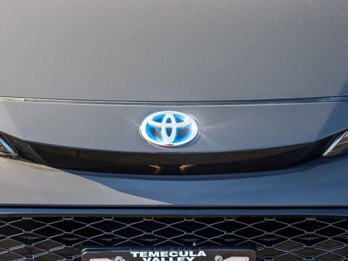 Certified 2024 Toyota Corolla SE FWD image 11