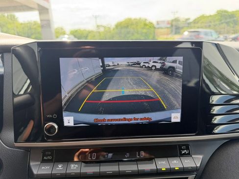 Used 2025 Toyota Camry LE FWD image 19