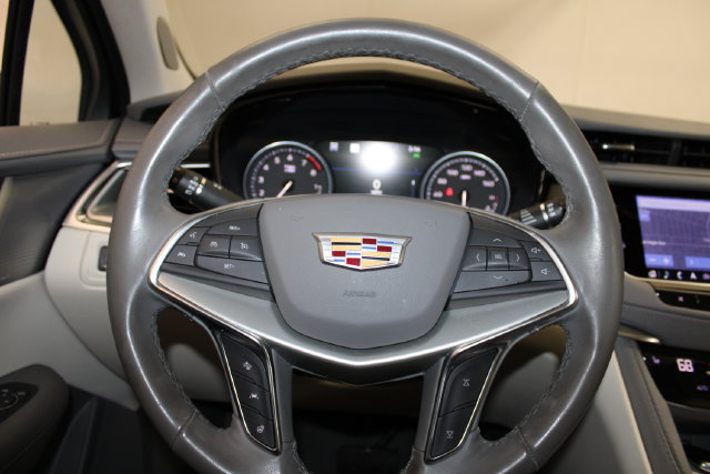 Certified 2024 Cadillac XT5 Premium Luxury w/ Technology Package AWD/4WD image 25