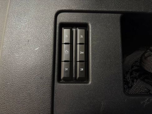 Used 2022 Lincoln Navigator L Reserve AWD/4WD image 40