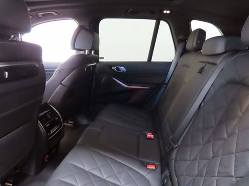 Used 2025 BMW X5 sDrive40i w/ Climate Comfort Package image 18