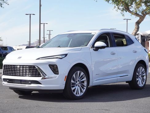 Certified 2026 Buick Envision Avenir image 4