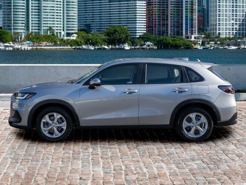 Certified 2024 Honda HR-V LX image 8