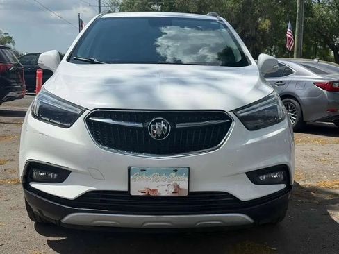 Used 2017 Buick Encore Essence FWD image 2