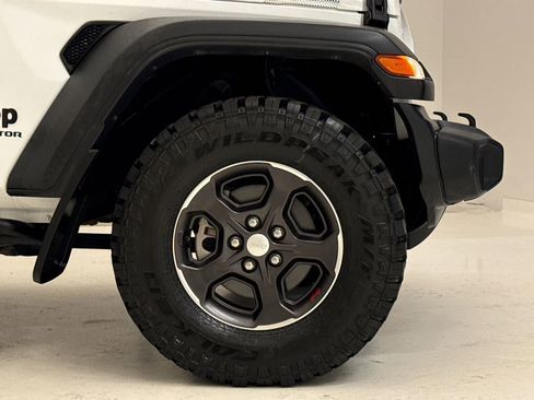 Used 2020 Jeep Gladiator Sport w/ Quick Order Package 24S AWD/4WD image 6