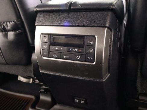 Used 2023 Lexus GX 460 Luxury w/ Sport Design Package AWD/4WD image 17