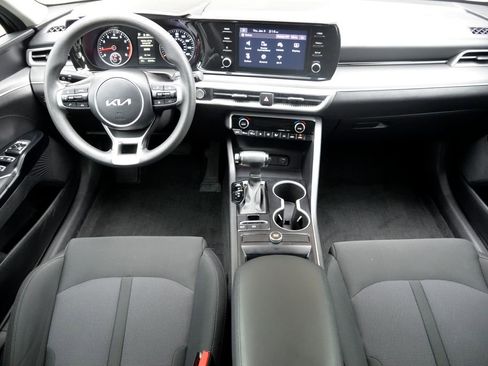 Used 2023 Kia K5 LXS image 17