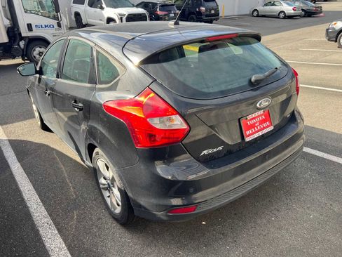 Used 2014 Ford Focus SE w/ SE Winter Package image 10
