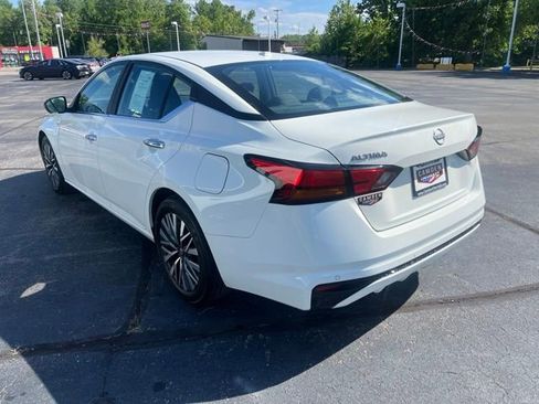 Used 2025 Nissan Altima 2.5 SV FWD image 5