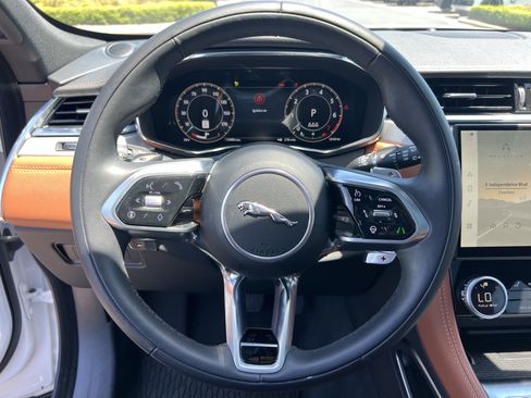 Certified 2026 Jaguar F-PACE R-Dynamic S AWD/4WD image 20