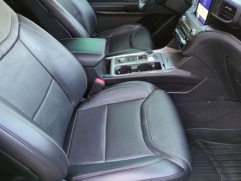 Used 2020 Ford Explorer ST w/ ST Street Pack image 28