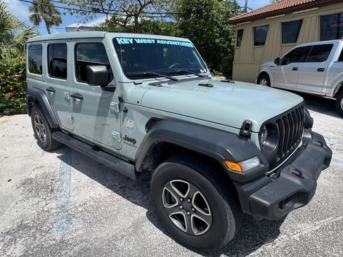 Used 2023 Jeep Wrangler Unlimited Sport w/ Sun And Sound Package AWD/4WD image 3